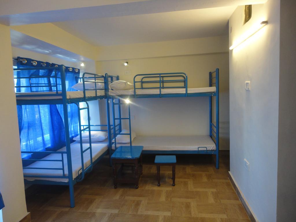 Bunkotel Mussoorie Rom bilde